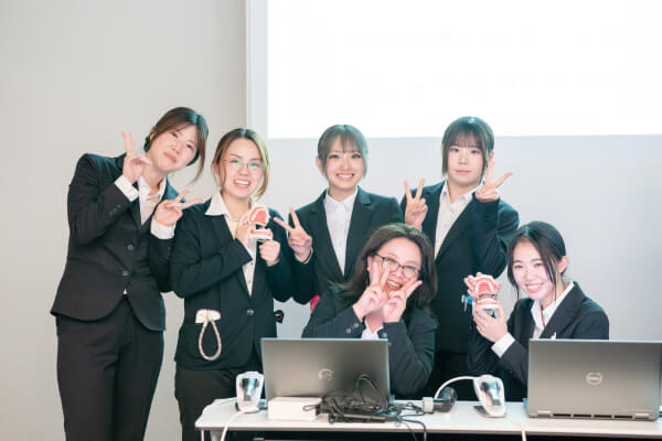 企業訪問の様子