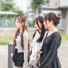 登校する学生のイメージ