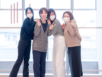 担任と仲の良い学生のイメージ