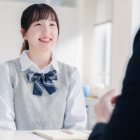 面談を受ける学生の写真